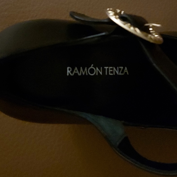 Ramon Tenza gold wedge heels - Picture 13 of 13